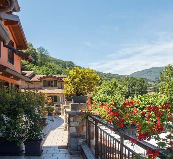 hotel-Lavena-Ponte-Tresa-vista-lago-Grotto-Bagat